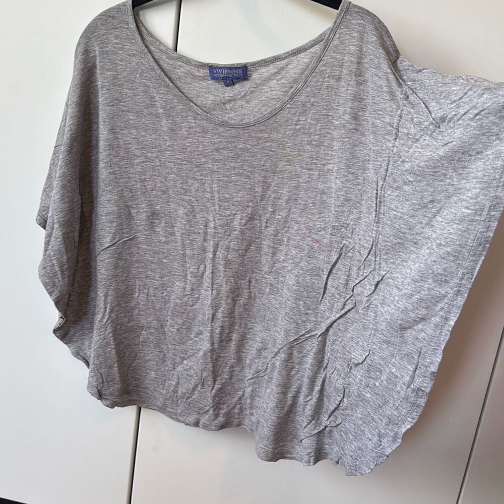 Vivienne tan gray soft cape like top size medium‎